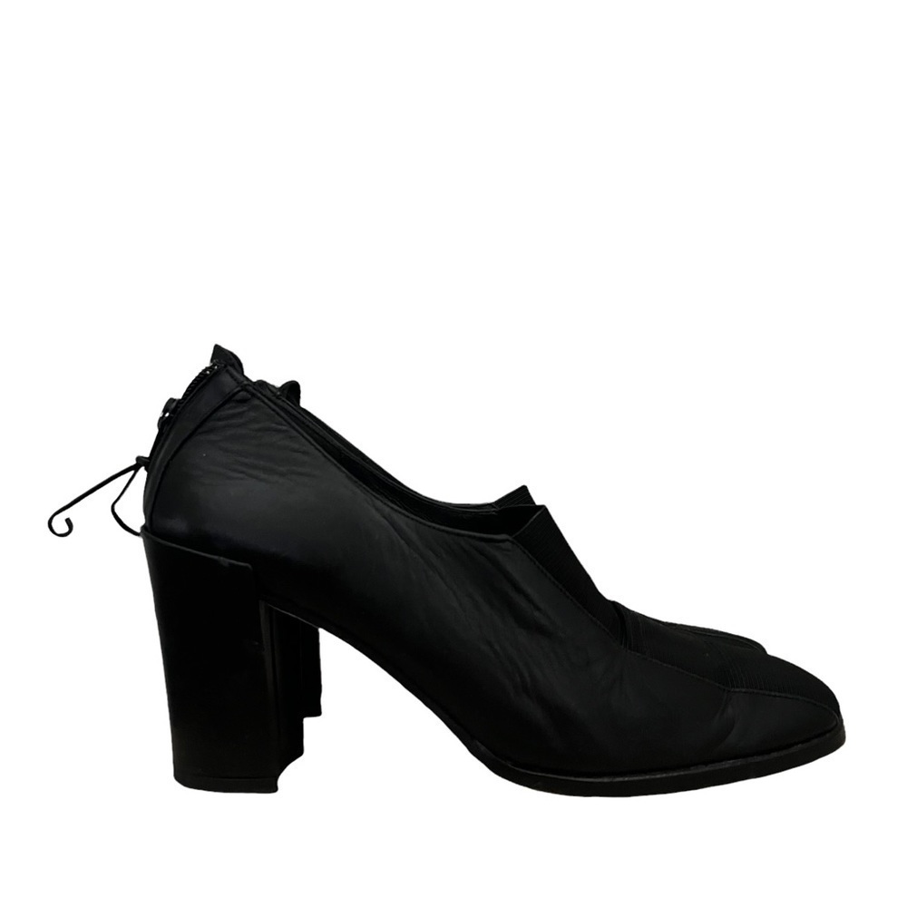 Donald J Pliner Black Leather Zip Back Square Toe Heels‎ 8